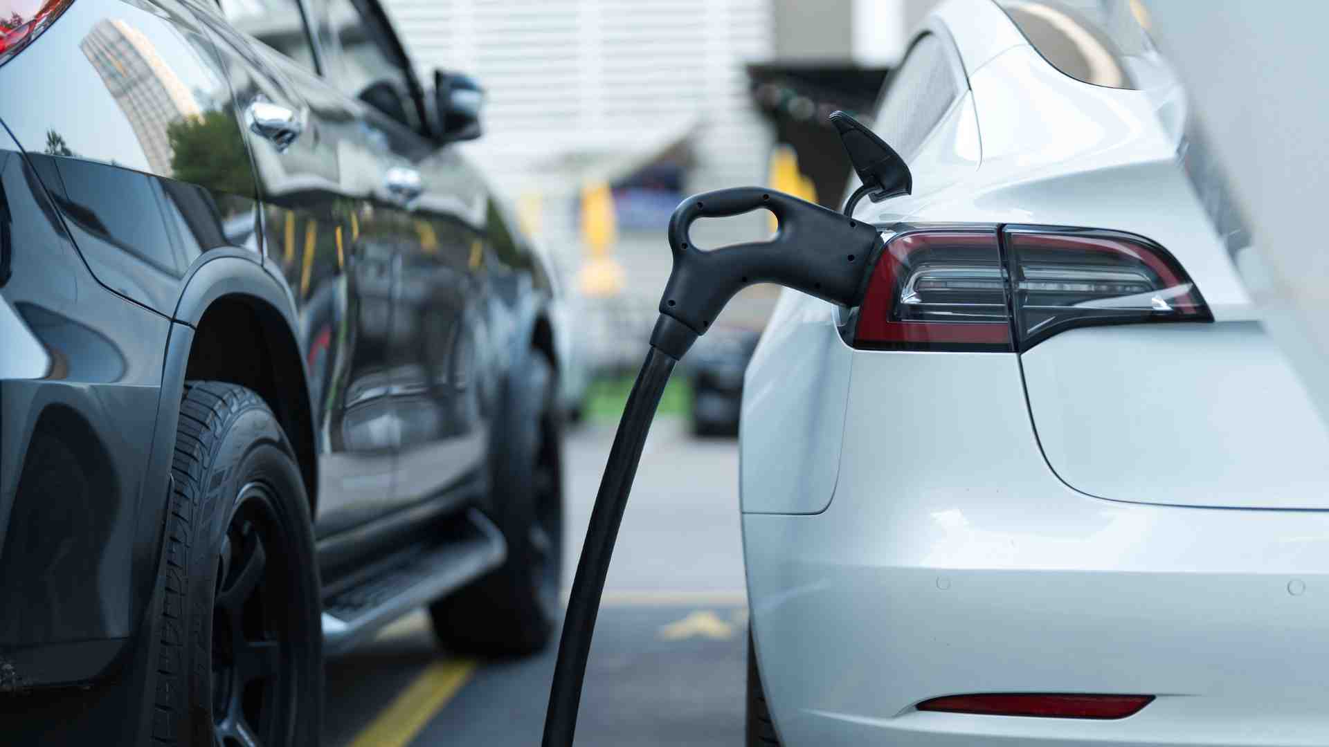 A Comprehensive Guide to Buying and Financing an Electric Vehicle in Canada Carnex Blog